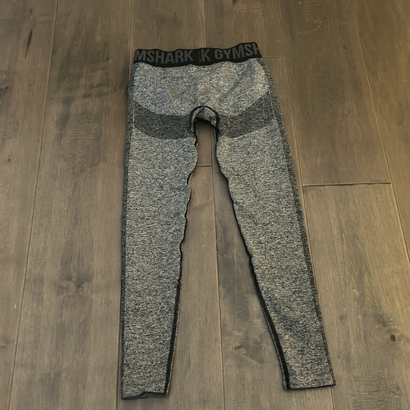 Gymshark leggings size small. - Picture 4 of 13